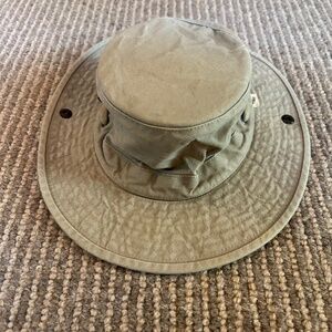 Tilley Wanderer Hat – Size 7.5 – Great Condition
